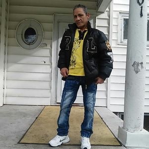 Meet your Posher, Fidel